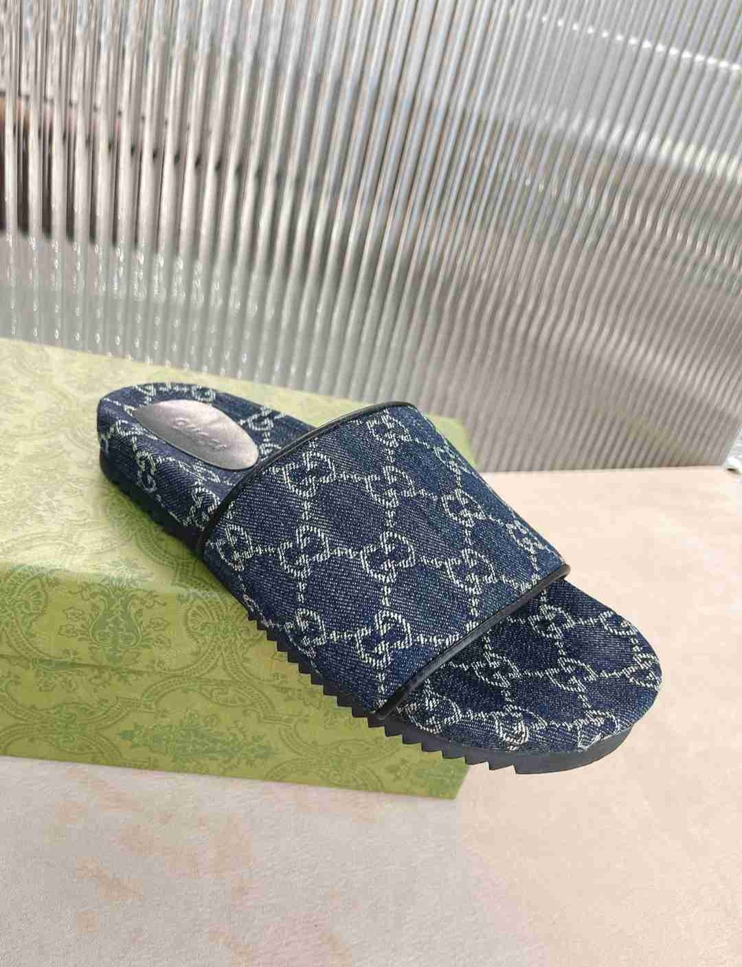 GG Covered Slide