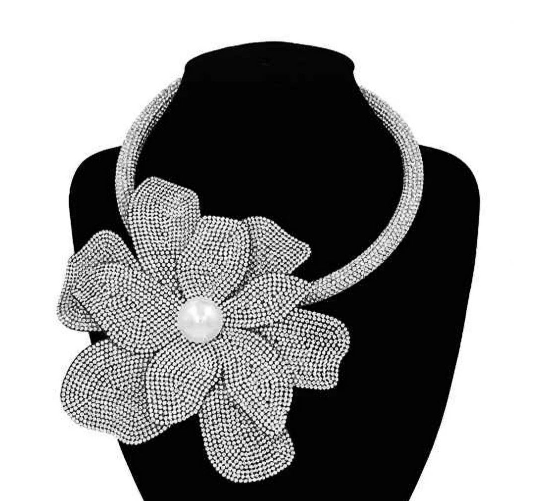 Crystal Flower Collar Necklace