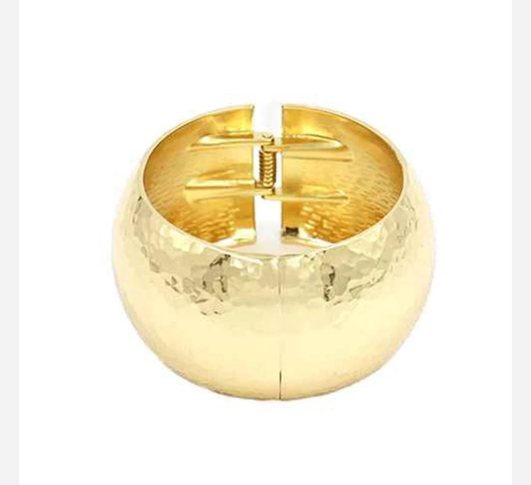 Bold Collection Hinged Bracelet