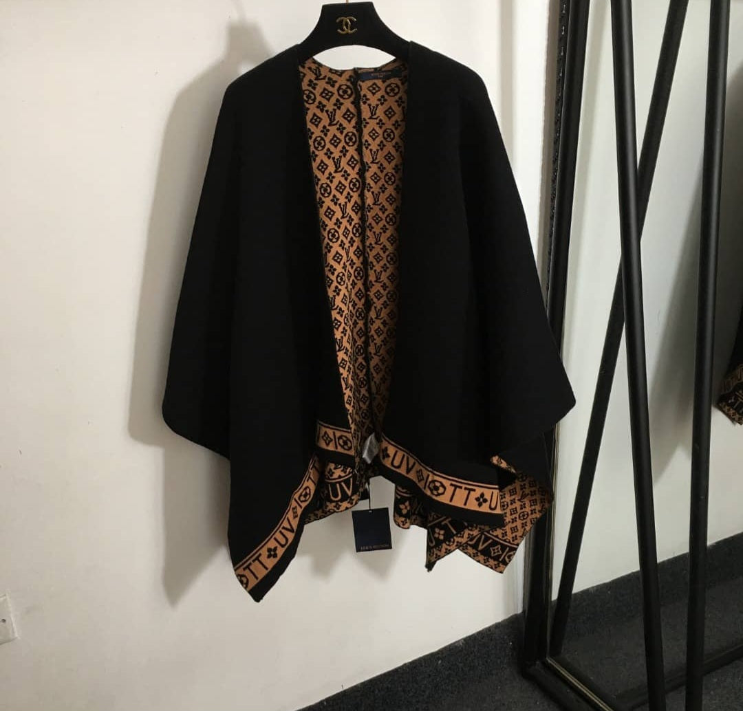 LV Luxury Reversible Wrap